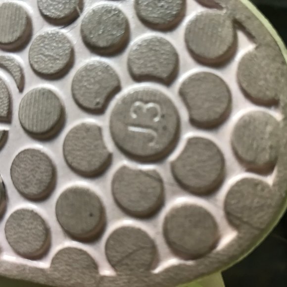 Like new People flats - Picture 4 of 4